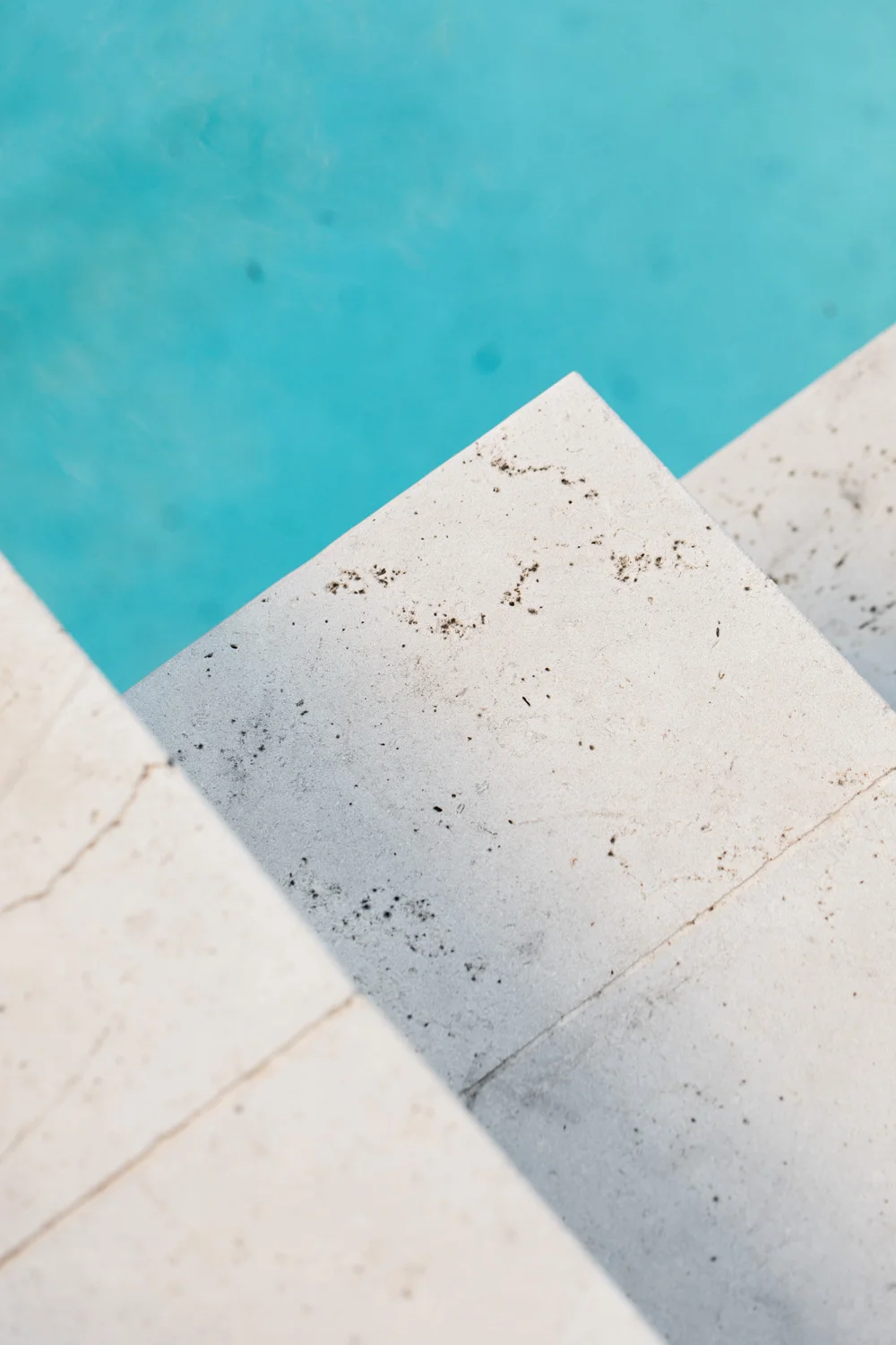 sandstone pool coping.jpg