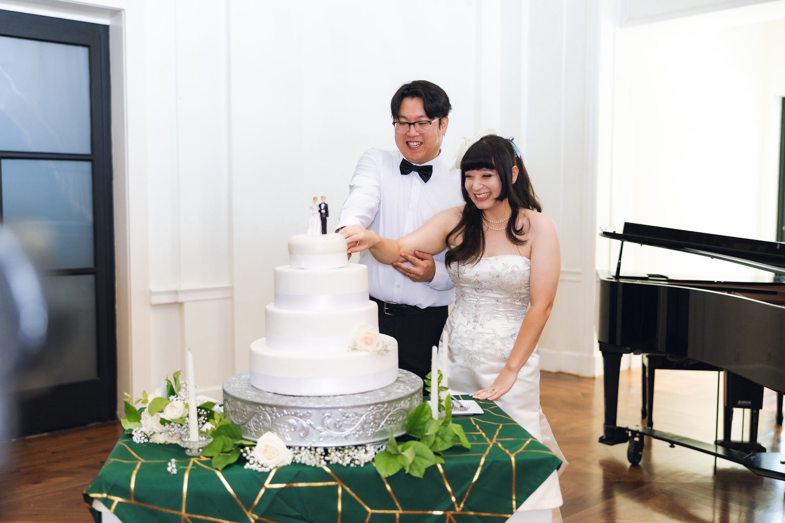 Marina and Josh Sneak peek-107.jpg