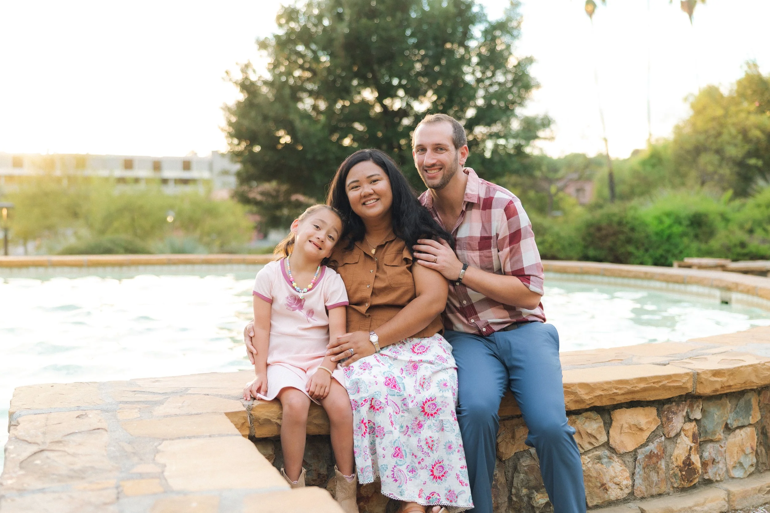 rosaly family 2026-31.jpg