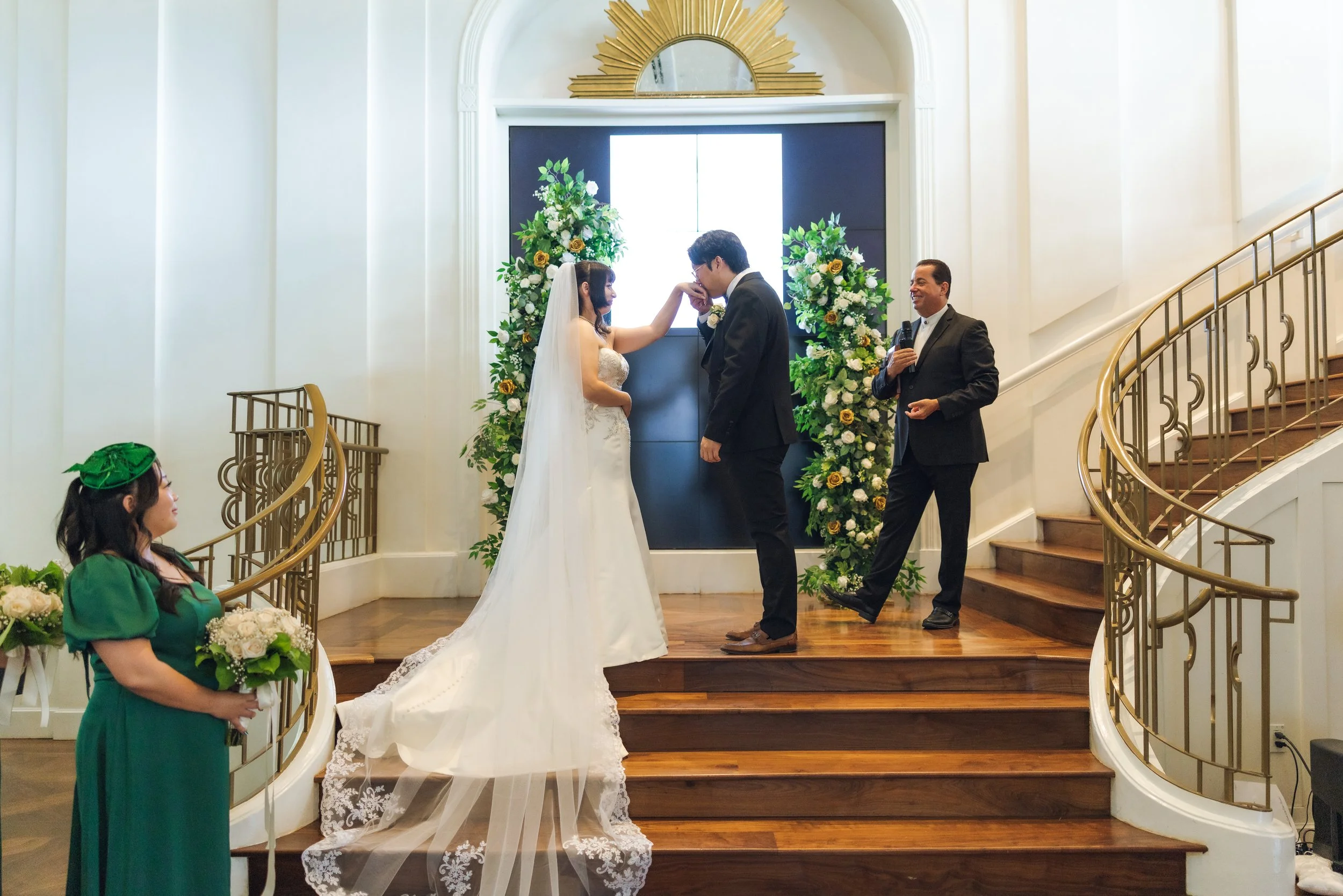 Marina and Josh Sneak peek-27.jpg