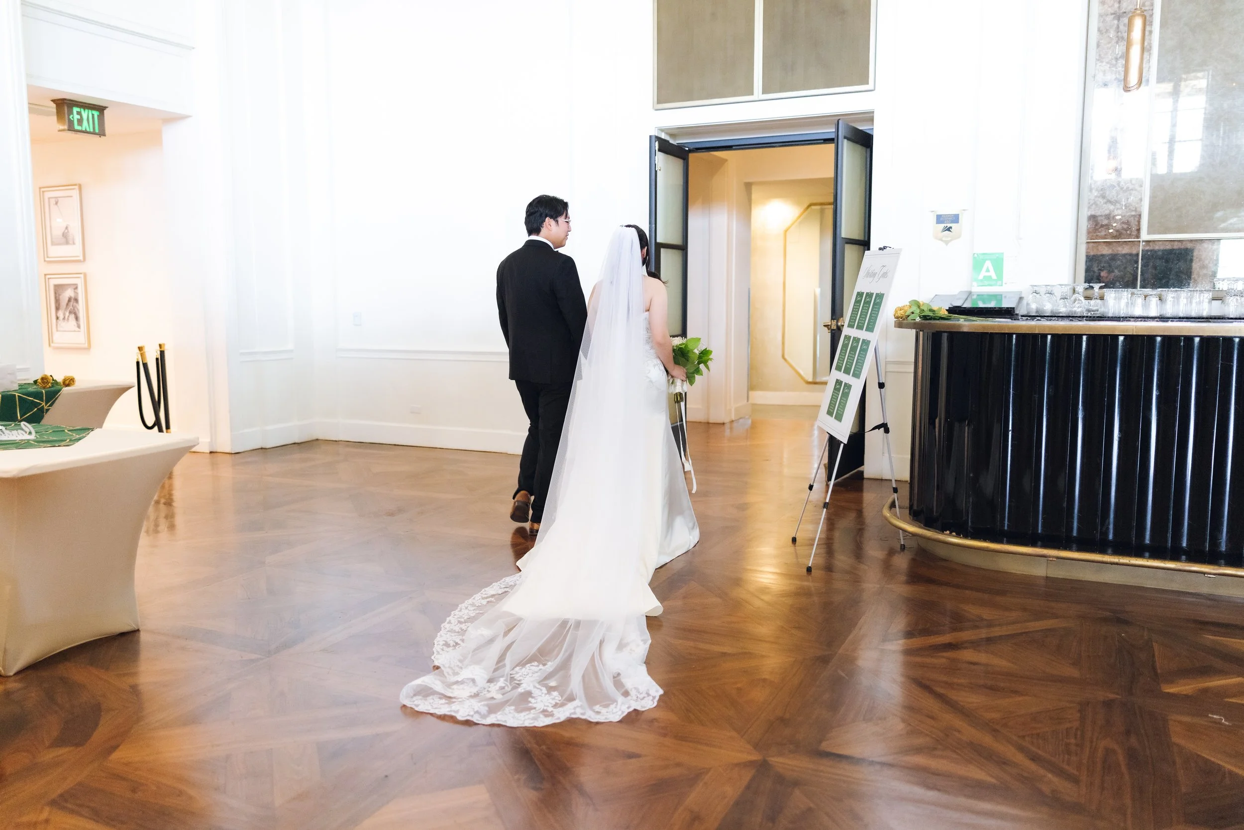 Marina and Josh Sneak peek-37.jpg