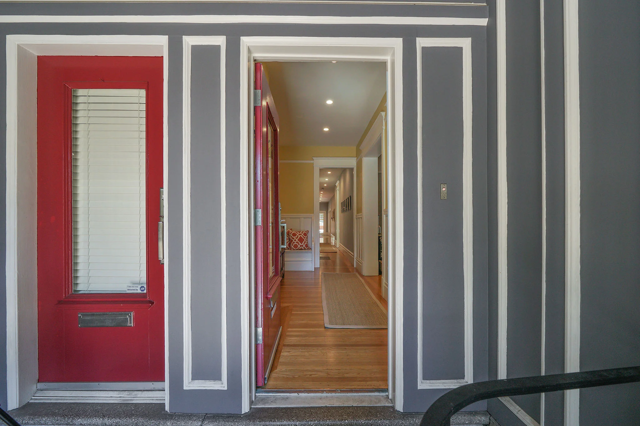 lexiesainedesign_phopendoor.jpg