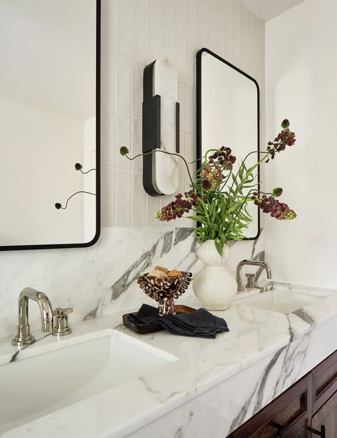 13-ER_Redwood_Bath_05.jpg