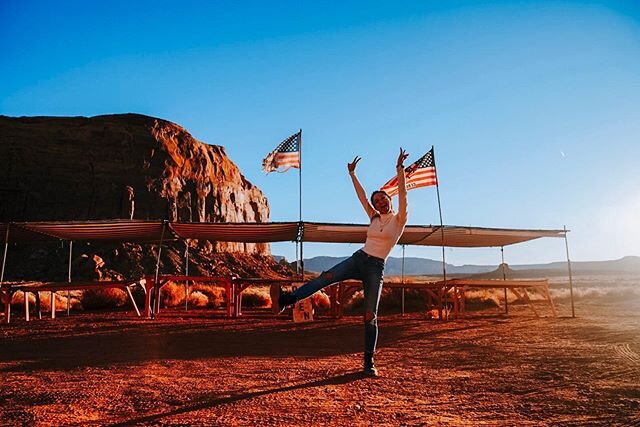 Monument Valley, Utah / Arizona 🏜
Monument Valley isn't a national park. It's not even a national monument. But it's as American as it gets. 
#monumentvalley #usa #americandays