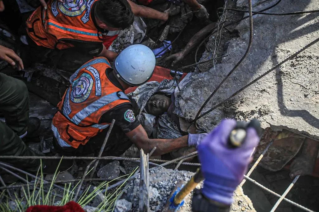 Rescue_workers-_Gaza.webp