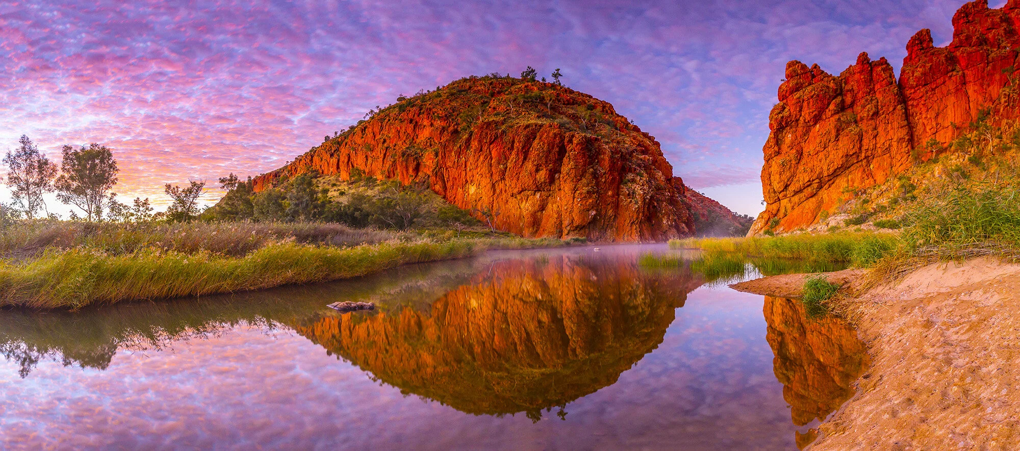 glen helen gorge_1.jpg