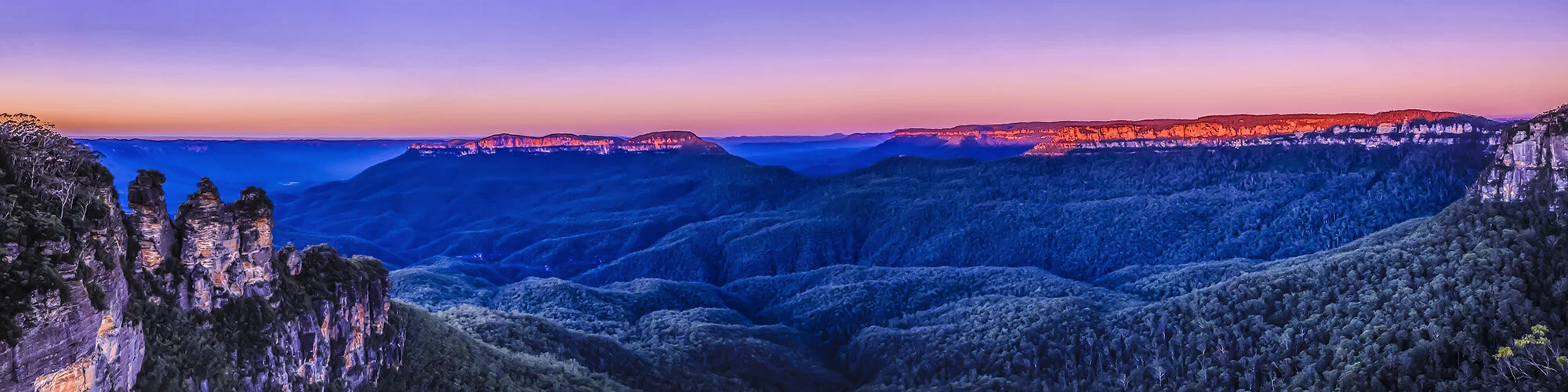 three sisters across megalong valley.jpg