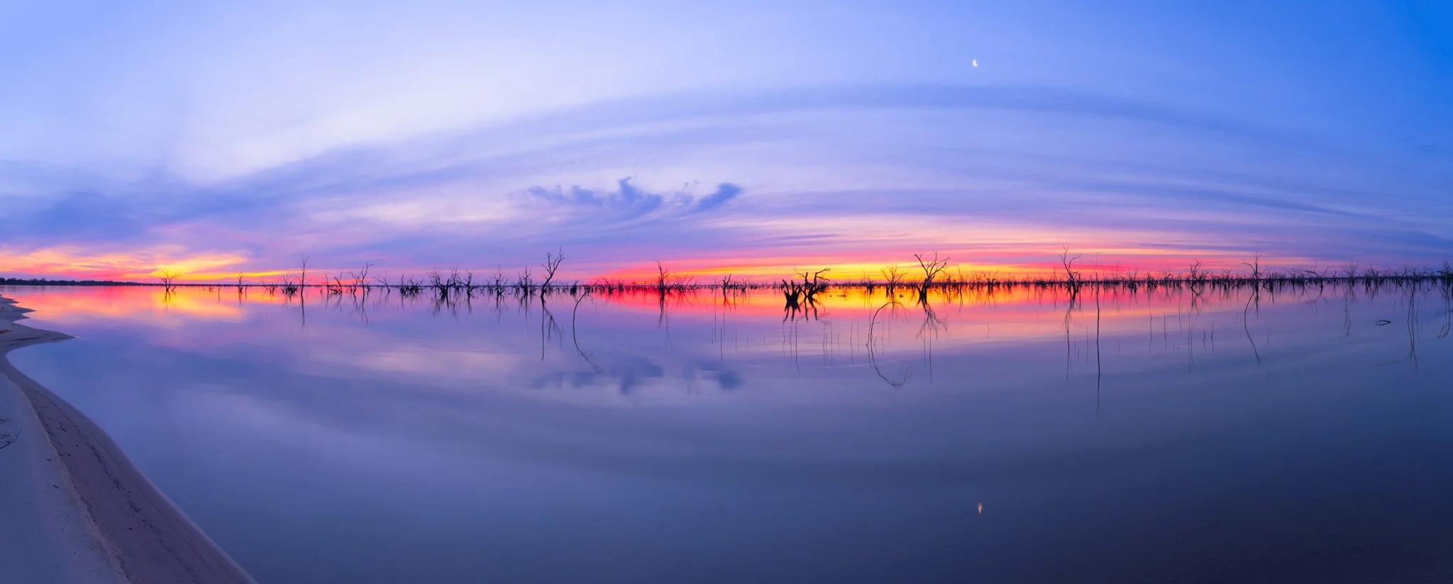 menindee megapan-2.jpg