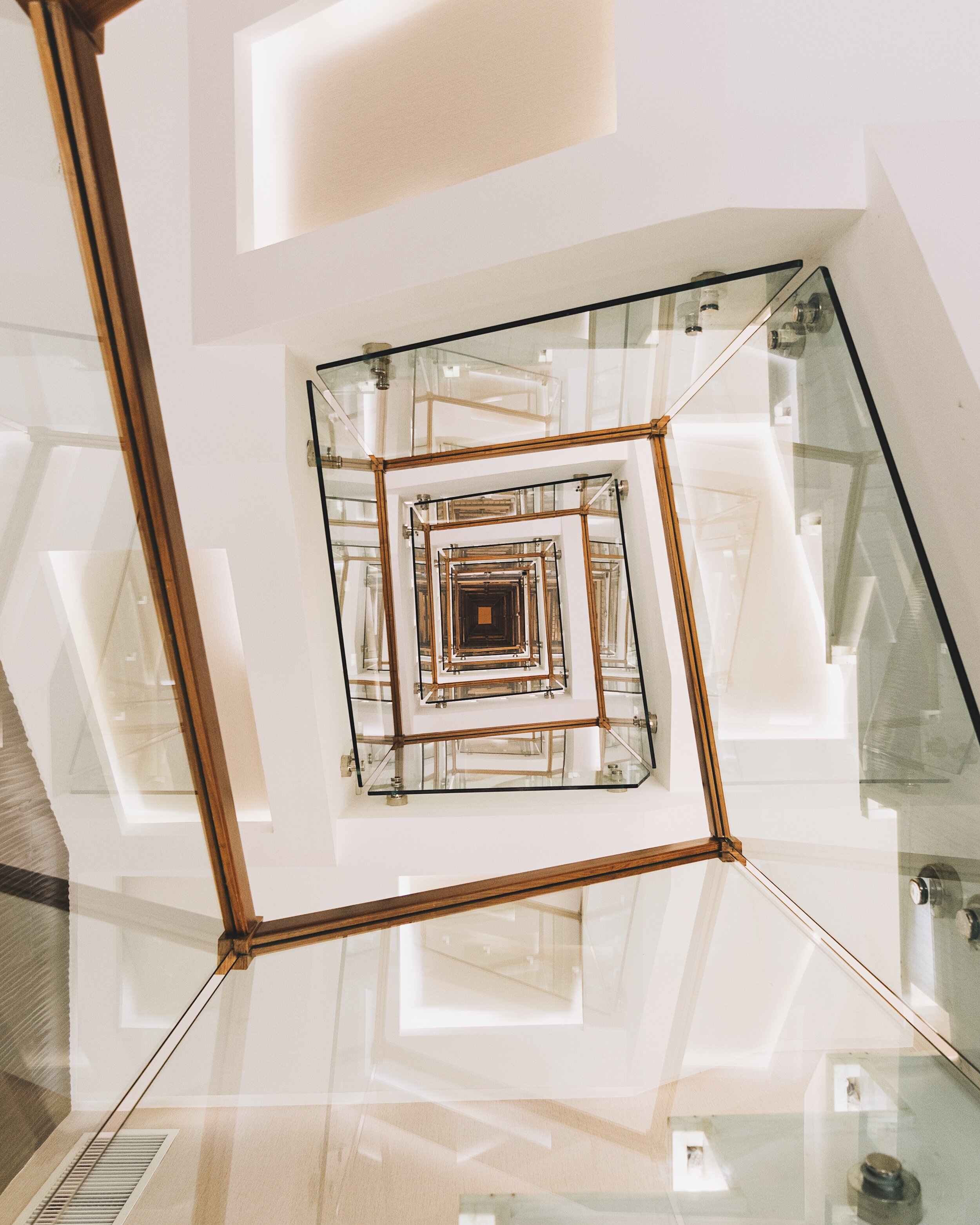 Day 9: Radissson Blu Dubai Water Front