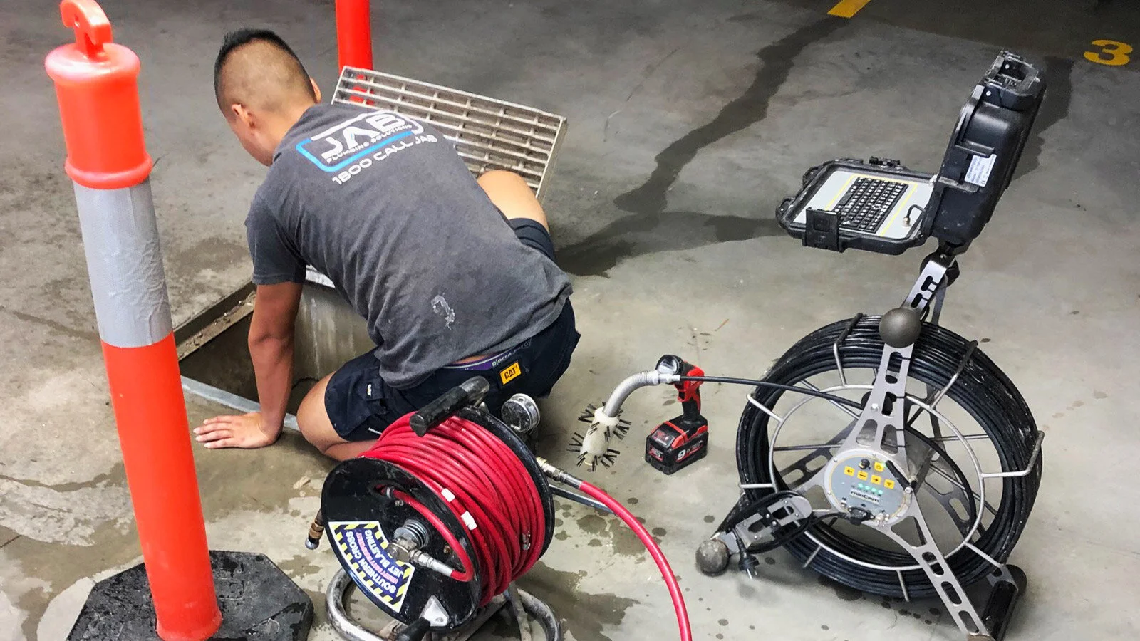 Plumbing Cameras: How does a plumbing camera inspection work?