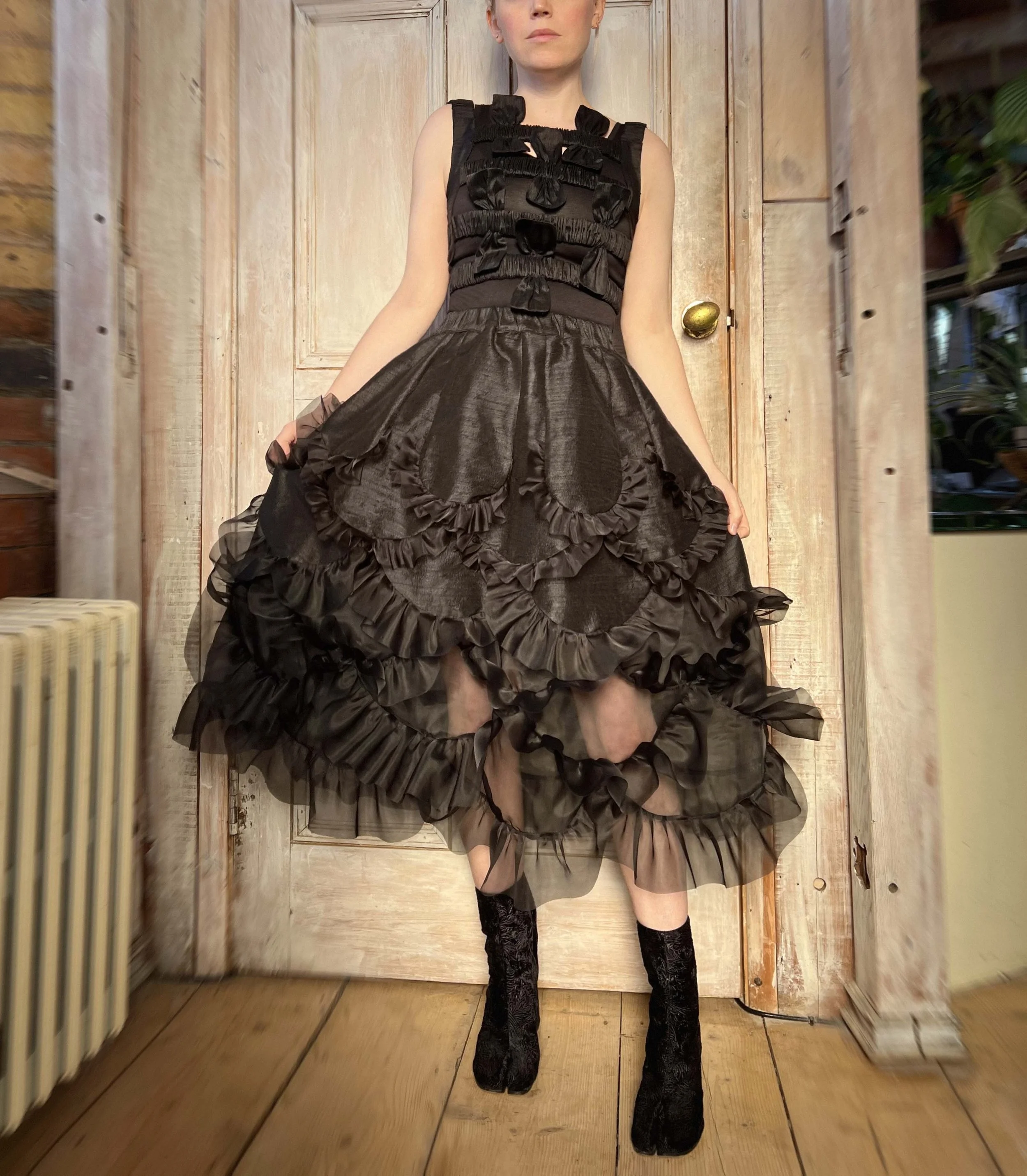B E R Infinity Ruffle Skirt — R O B E R T S | W O O D