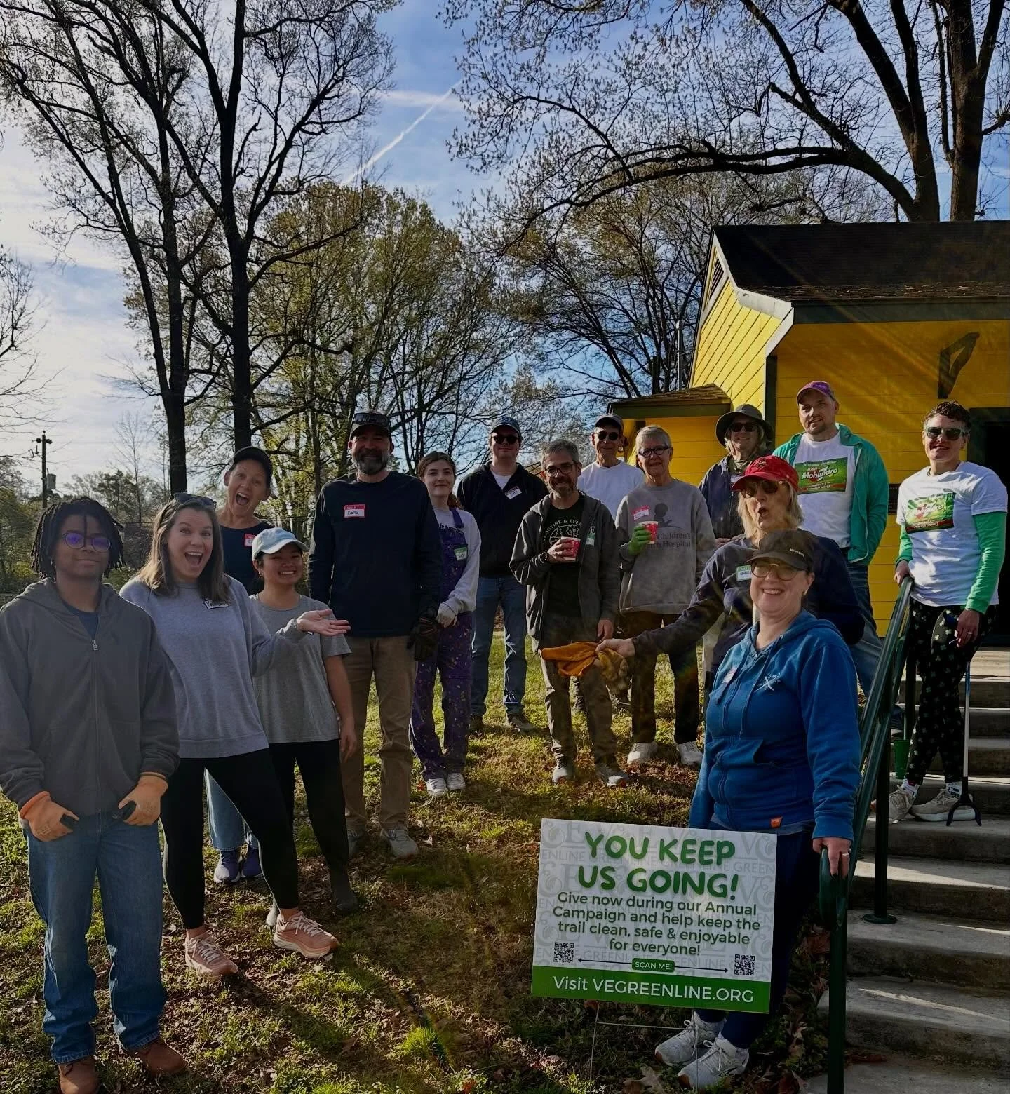 We are so grateful for this amazing crew of volunteers &amp; this beautiful spring day 🌼 thank you for your service to help maintain the trail this Second Saturday ✨ 

#vegreenlinemoments
#volunteerMemphis 
#trailYEAH