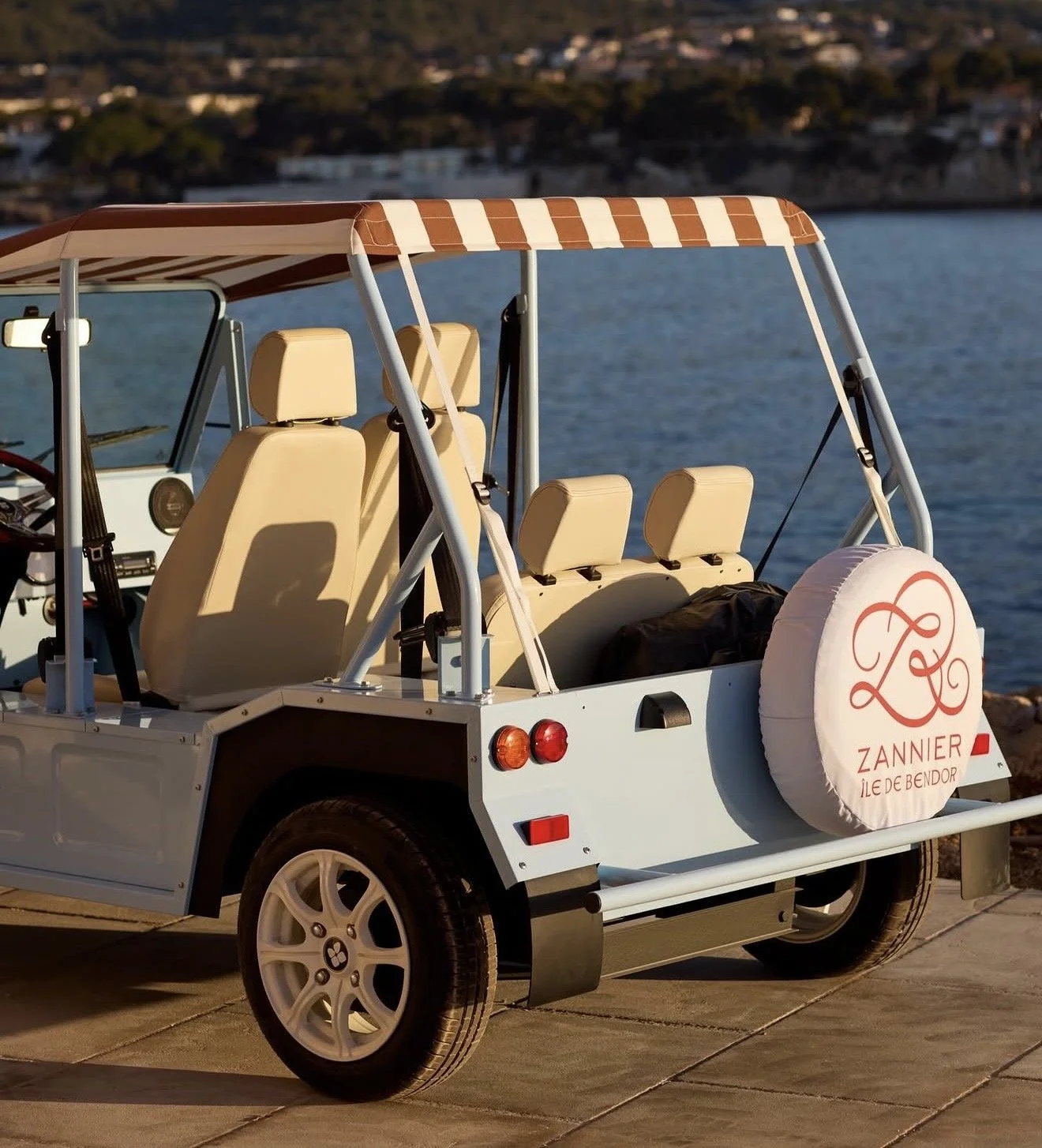 RIVIERA SPIRIT. PROVENCAL SOUL.