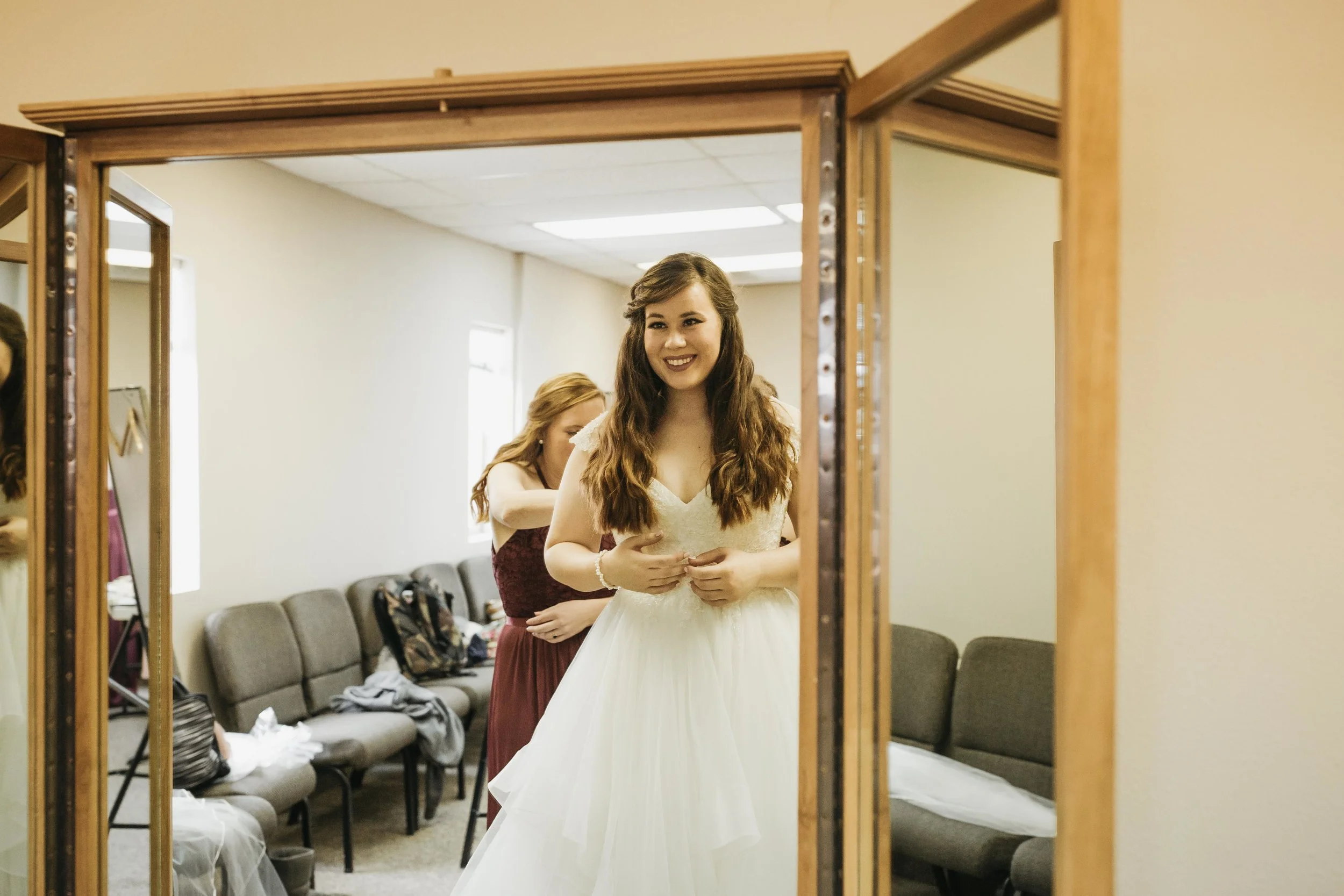 Brooke&Andrew-SneakPeekBLOG-19.jpg