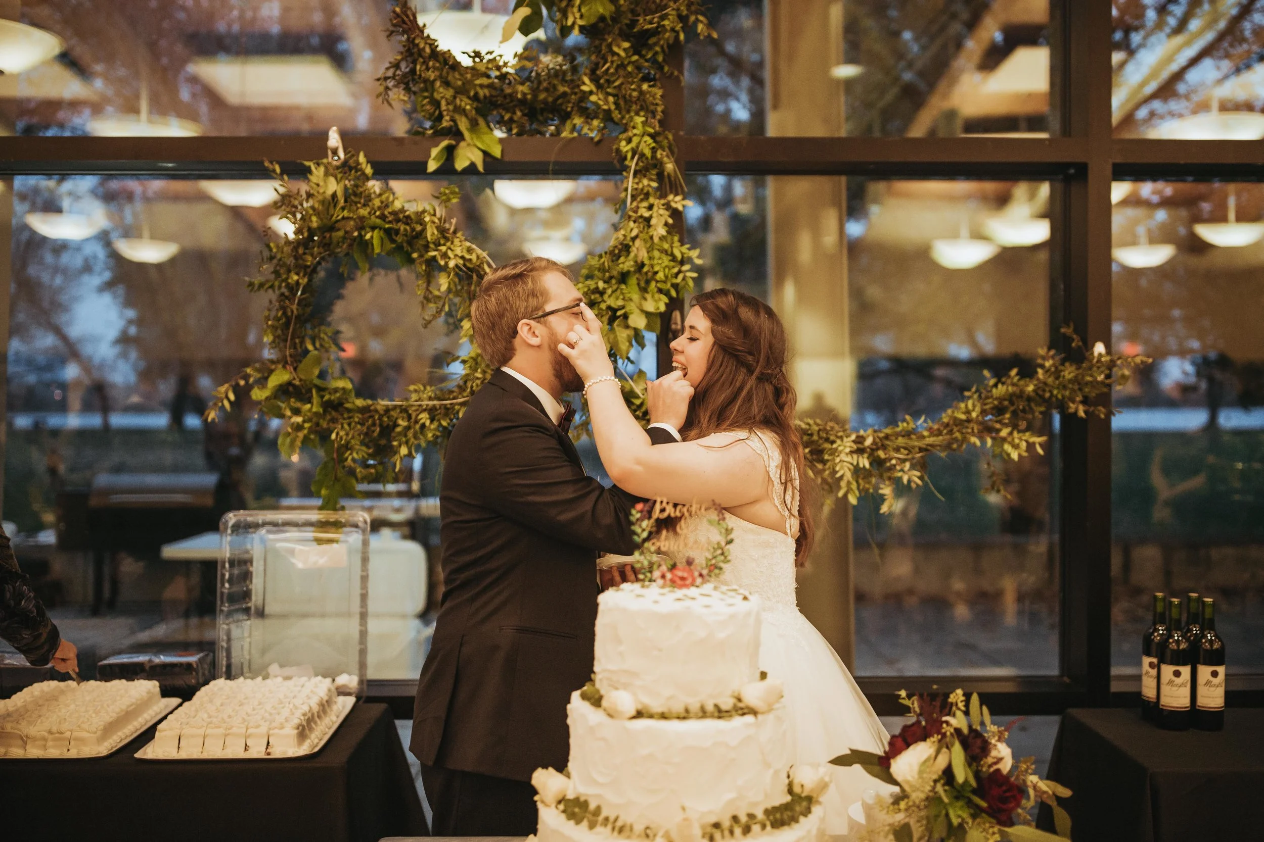 Brooke&Andrew-SneakPeekBLOG-110.jpg