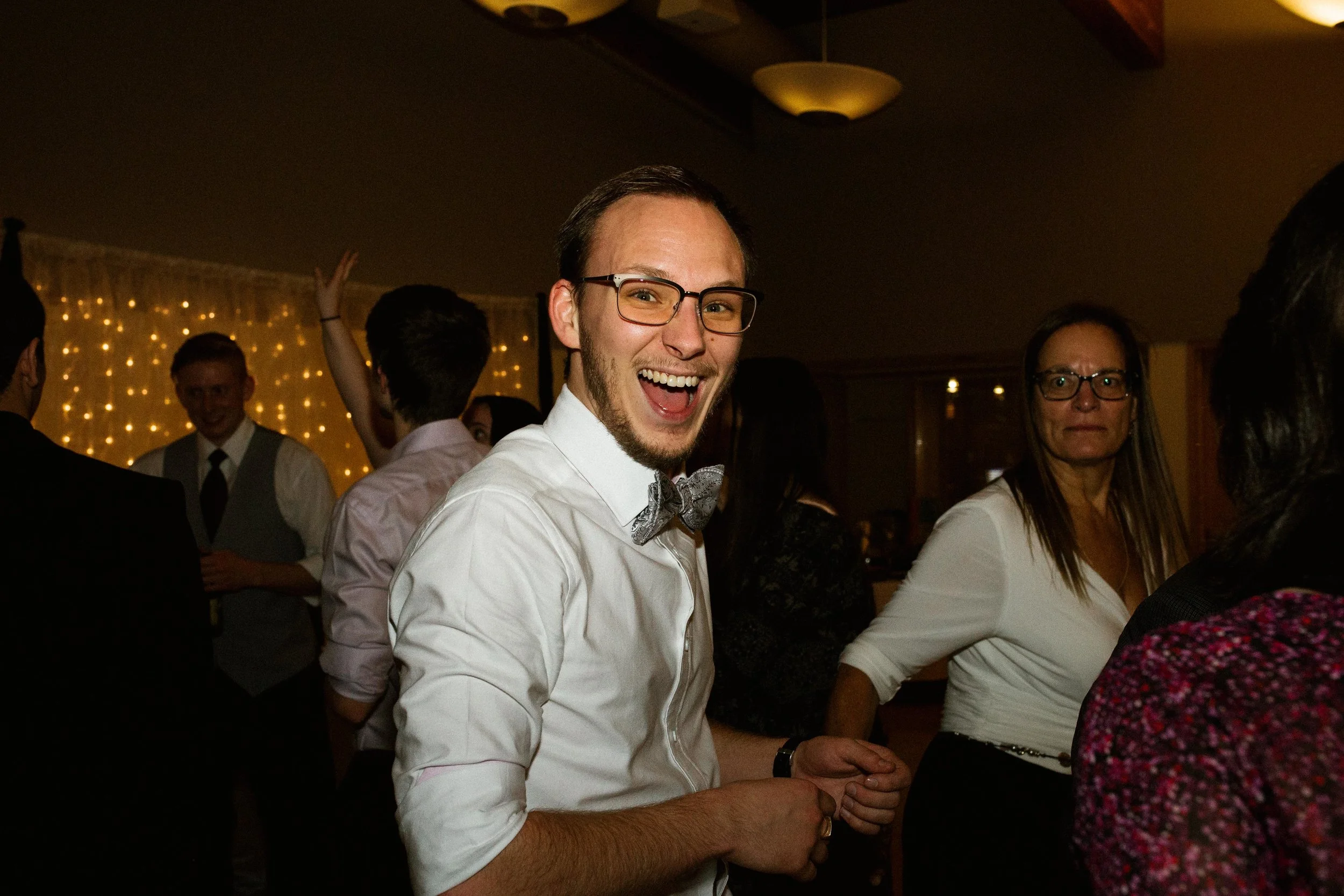 Brooke&Andrew-SneakPeekBLOG-113.jpg