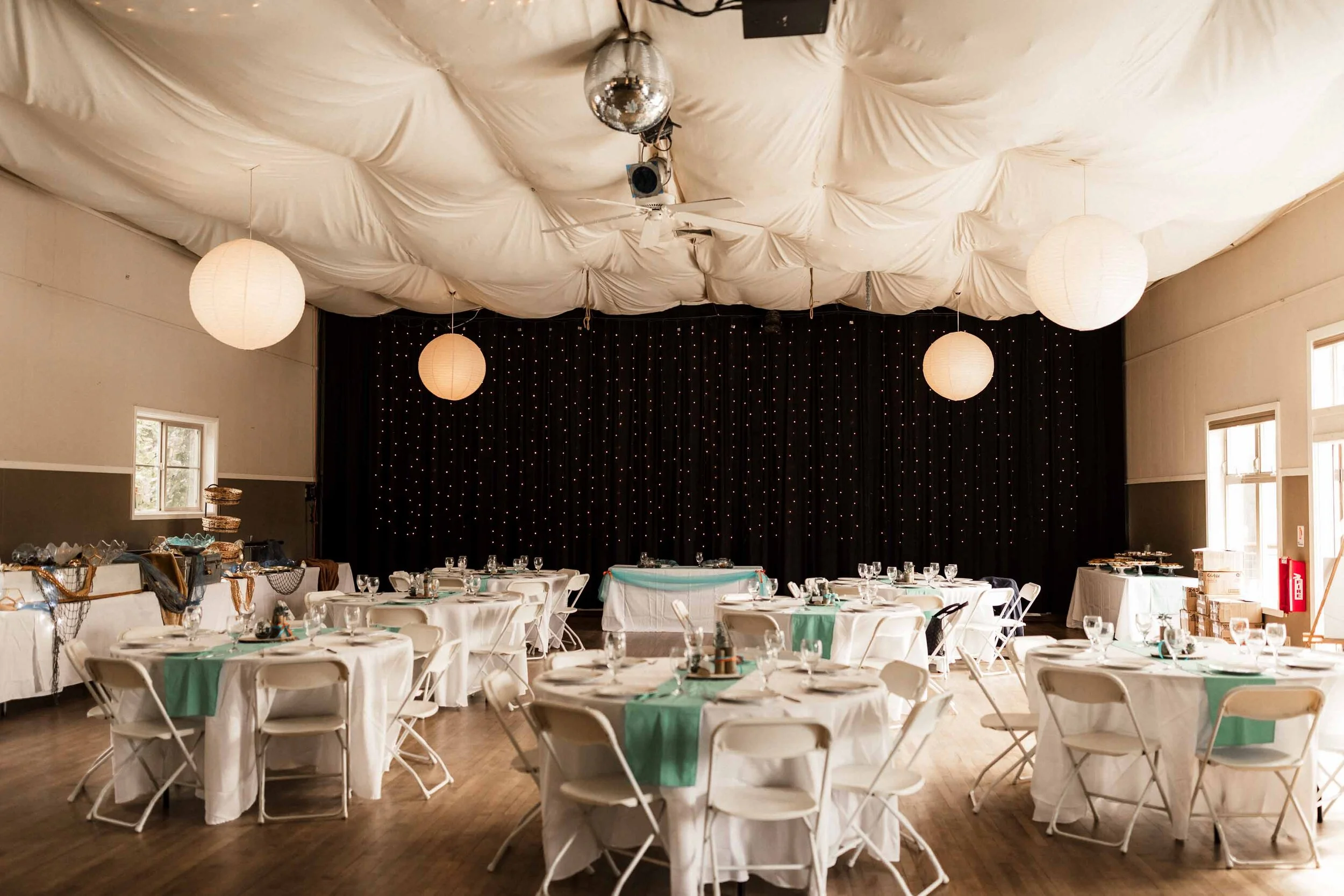 Odd Fellows Hall / Orcas Island/ Wedding