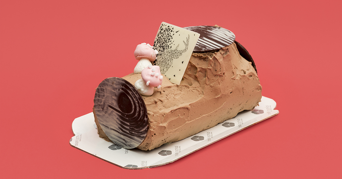 Clásico , mousse de trufa y bizcocho de chocolate