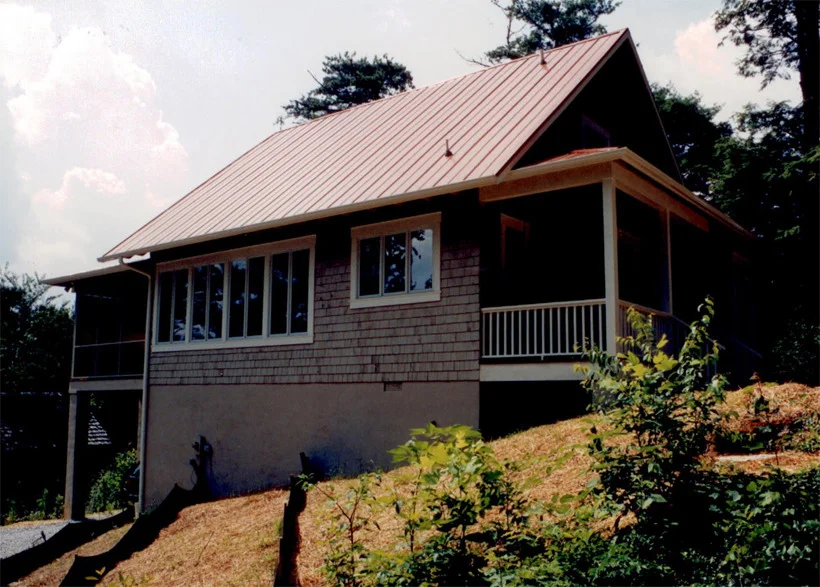 saluda_sw_e.jpg