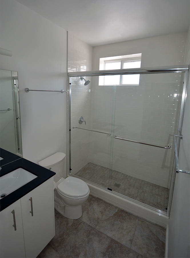dsc_3237 bathroom 2 website.jpg
