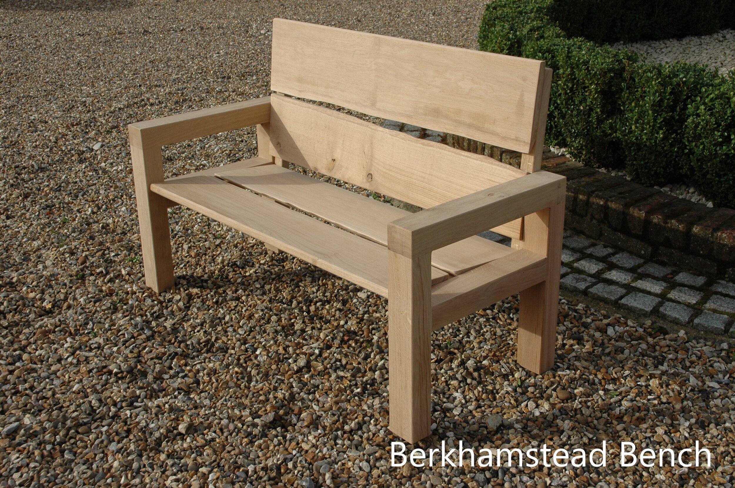 Berkhamsted Oak Bench.jpg