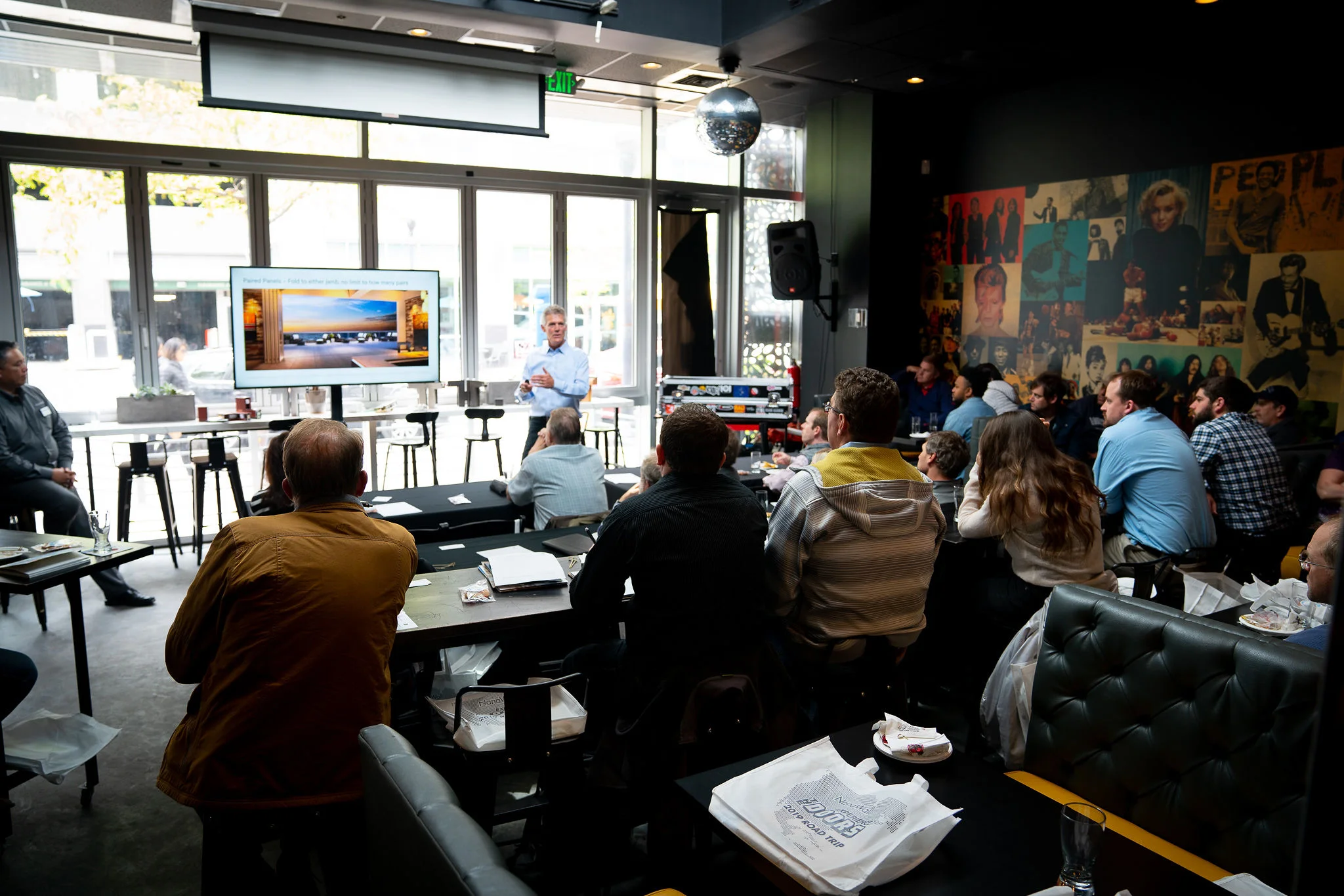 Host your next afternoon work meeting at Good Grammar.