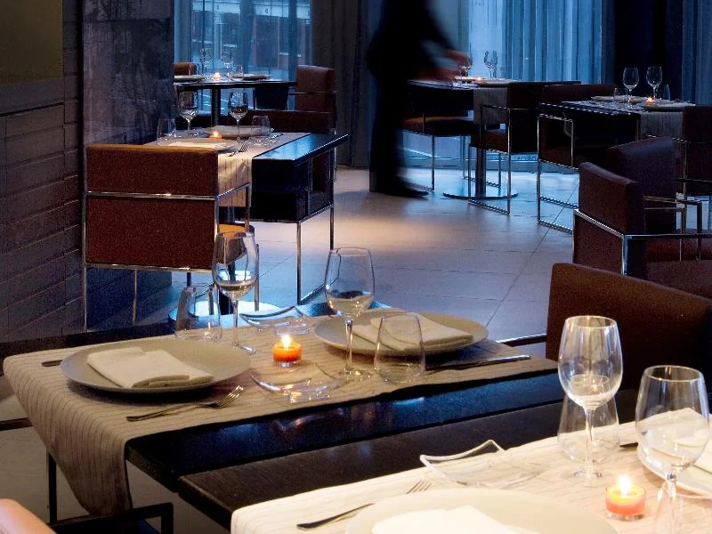 three-o-two-at-h10-london-waterloo-hotel.jpg