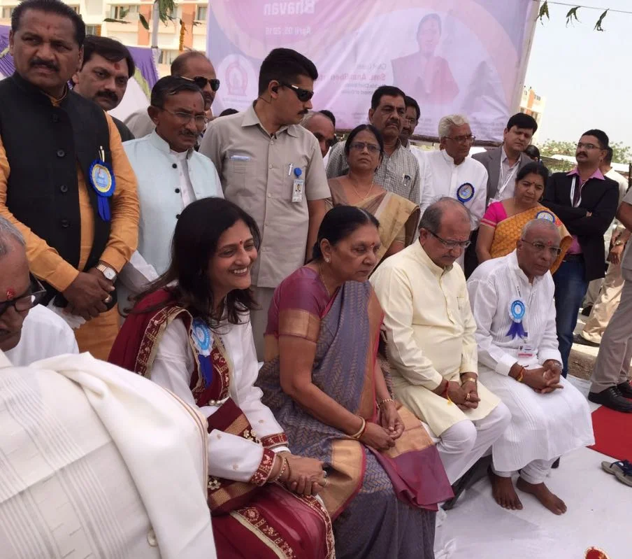 Pujya Bhaishree and Gujarat Minister lay foundation stone of C.U.Shah University Surendranagar