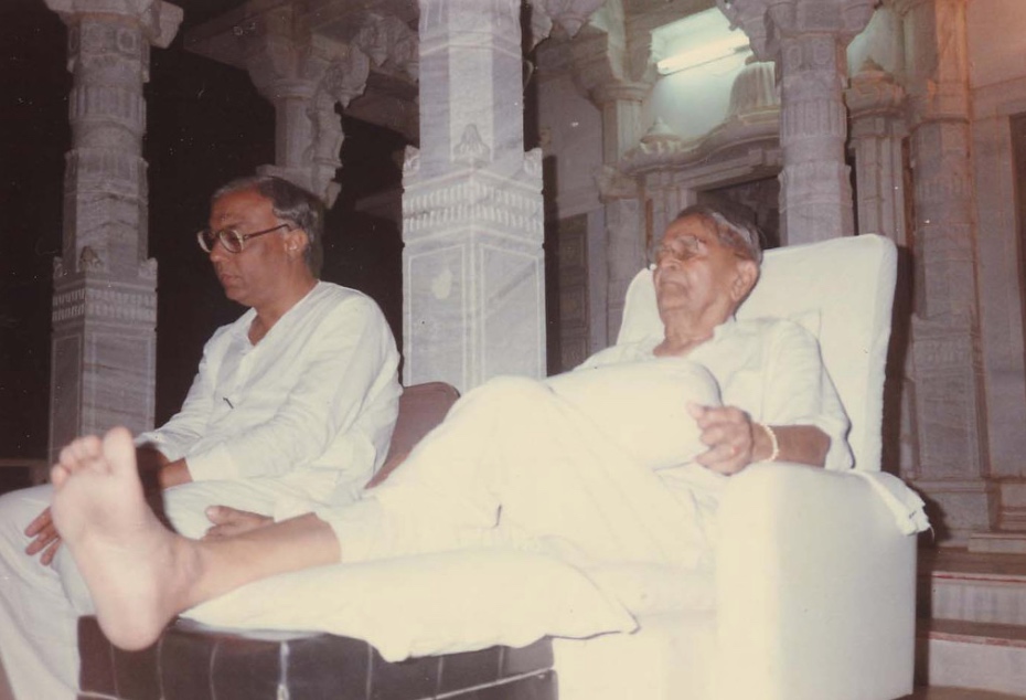 Bapuji and Bhaishree 1.jpg