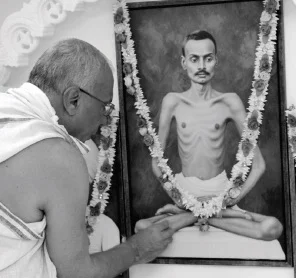Bhaishree Krupaludev.jpg
