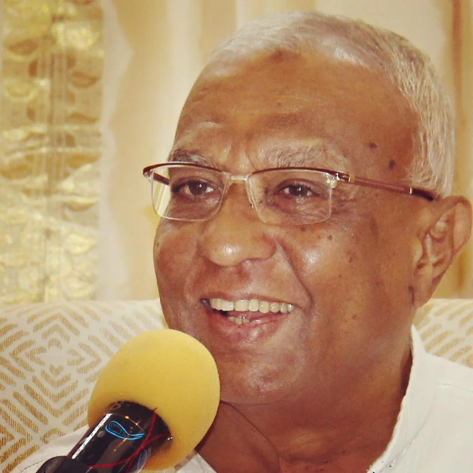 "We are all so blessed to have a divine Sadguru who has given birth to our spiritual being!!! HE has groomed us with selfless love. Let us have FAITH in HIM. HE has taught us the principle of truth. Let us always ADORE HIM. HE has trained us to live life with equanimity. Let us TOUCH his feet and ask for HIS blessings today." Br. Minalben
