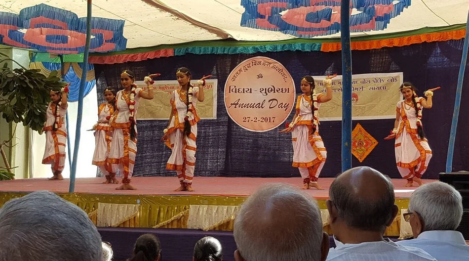 LMV Girls High College celebrates its 10th and 12th Standard Graduation and Leaving ceremony