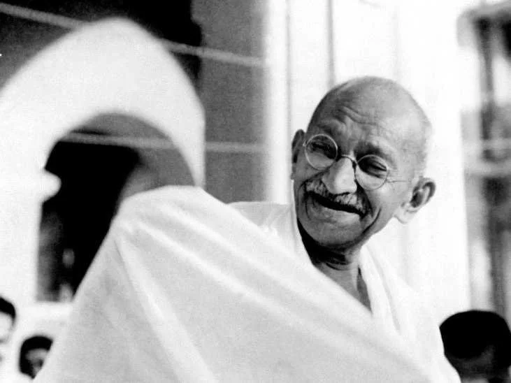 mahatma-gandhi-laughing.jpeg