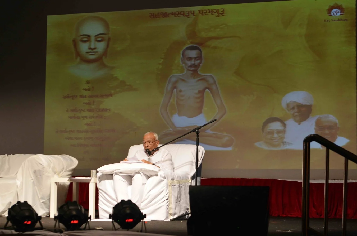Dubai Amrutotsav 11.jpg