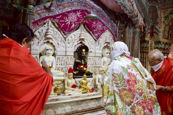 Mulnayak Shri Chintamani Parshwanath Bhagwan