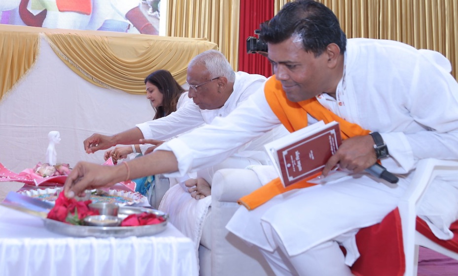 Raj Mandir Pratishtha 19.jpg