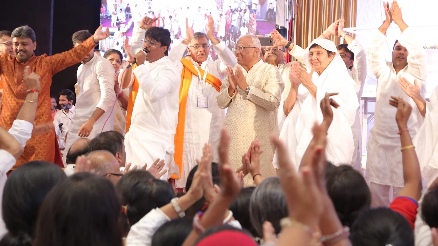 Raj Mandir Pratishtha 47.jpg