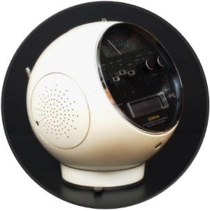 My first in-home Hi-Fi player. The Weltron 2001 Space Ball with 8 track player, AM/FM radio and two satellite speakers for "Surround Sound". My first 8 track tape that I purchased for this new age beast was Supertramp: Breakfast in America. 