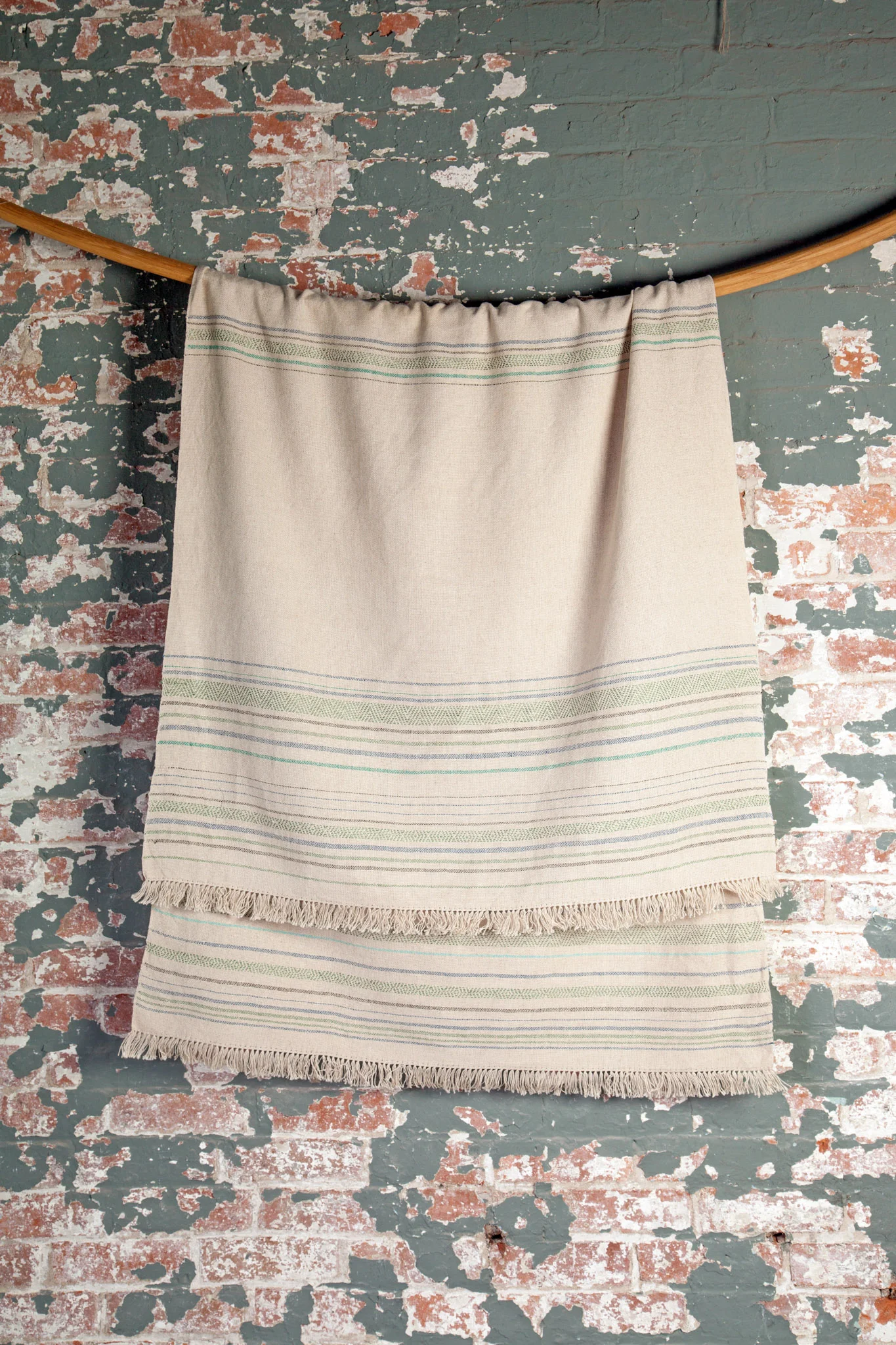 MargotHandwoven_©AkemiHiatt_Linen3.jpg