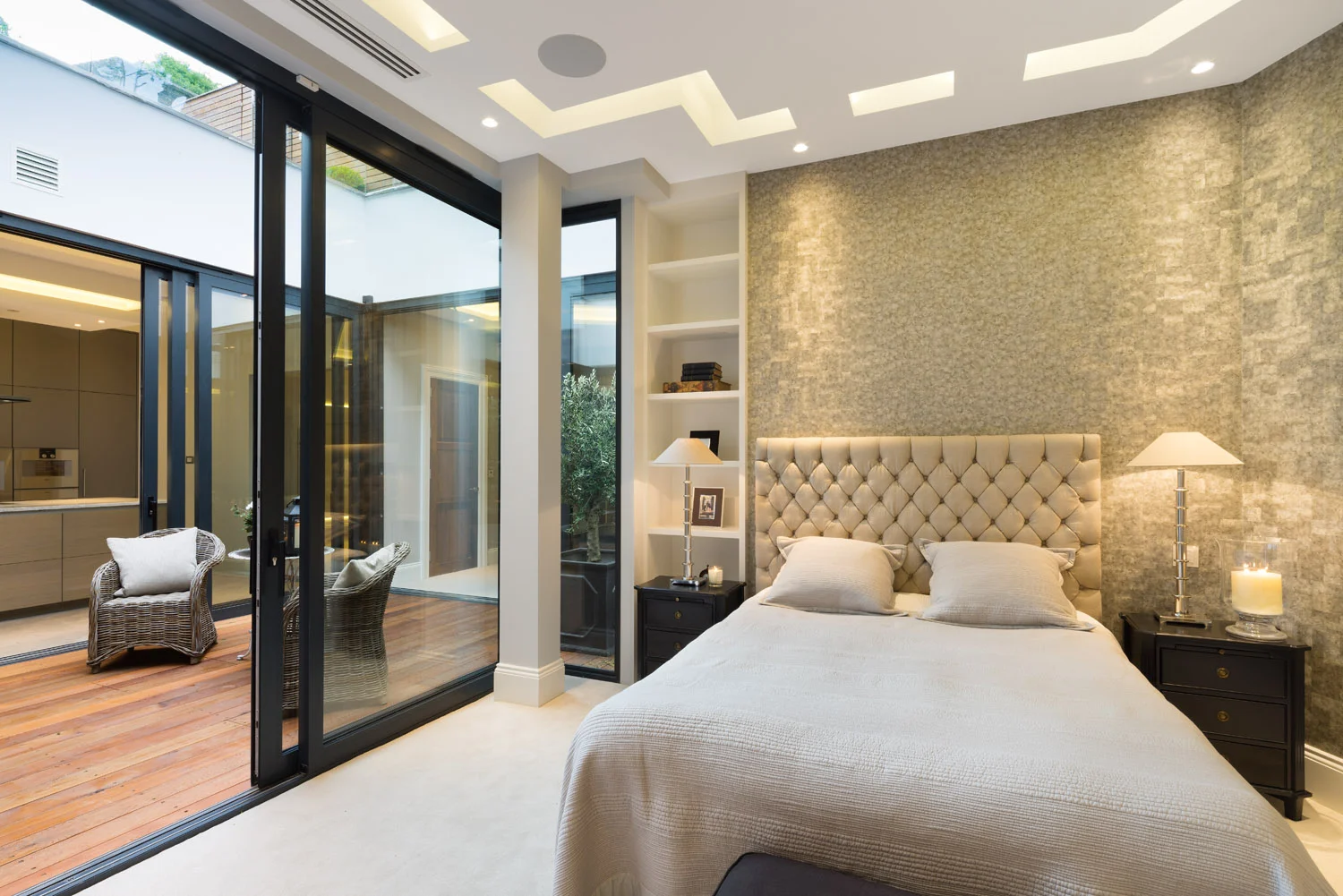  19 East Heath Road, real estate photographer, architectural Photography, architectural Photographer London,  