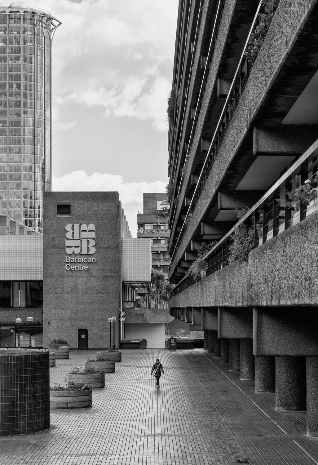  Barbican Estate by Architectural Photographer Joas Souza 