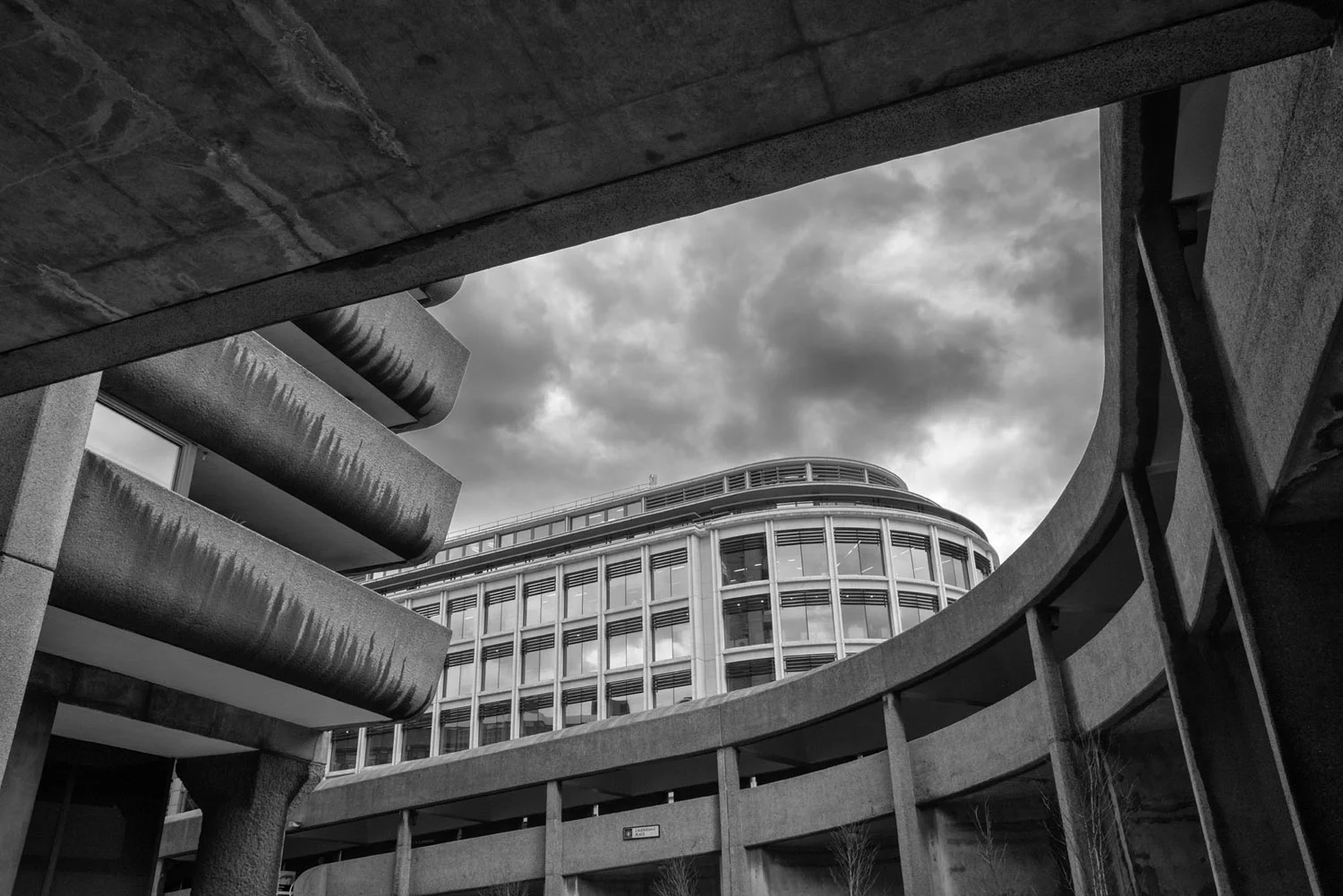  Barbican Estate by Architectural Photographer Joas Souza 
