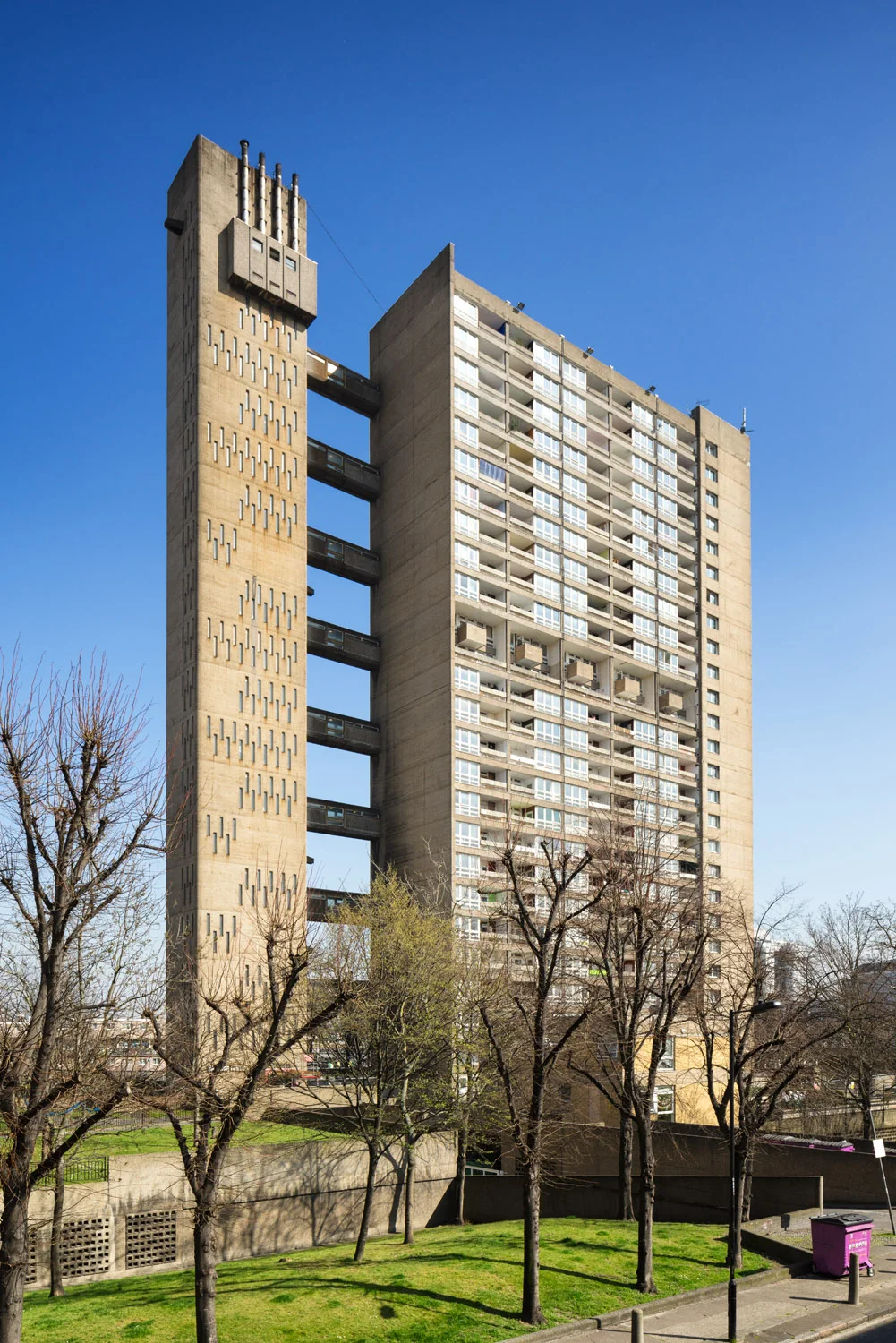 Bafron Tower by Architectural photographer Joas Souza