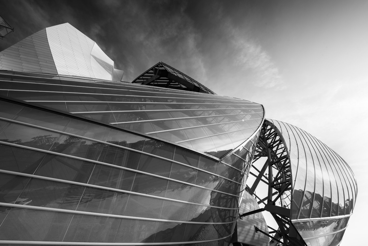 Foundation Louis Vuitton by Frank Owen Gehry — Architectural