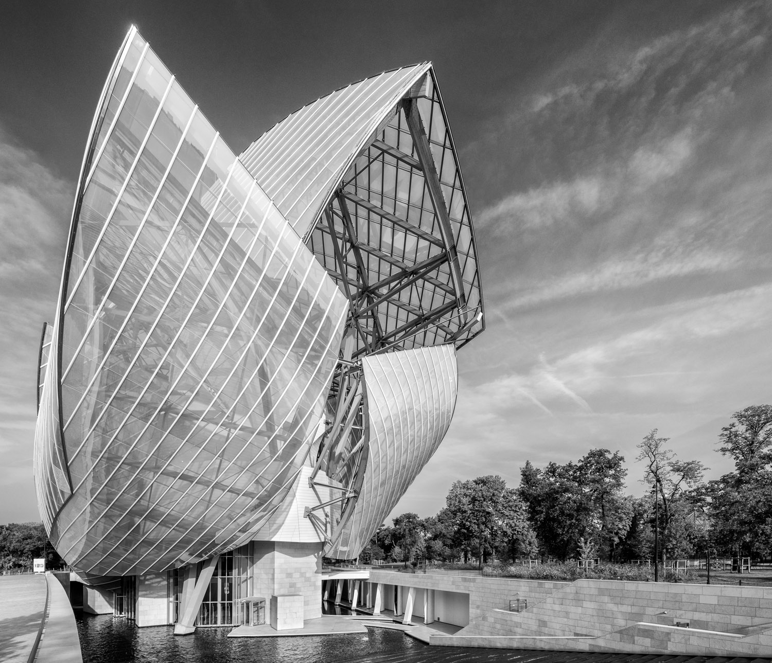 Foundation Louis Vuitton by Frank Owen Gehry — Architectural, Aerial &  Interior Photographer London UK