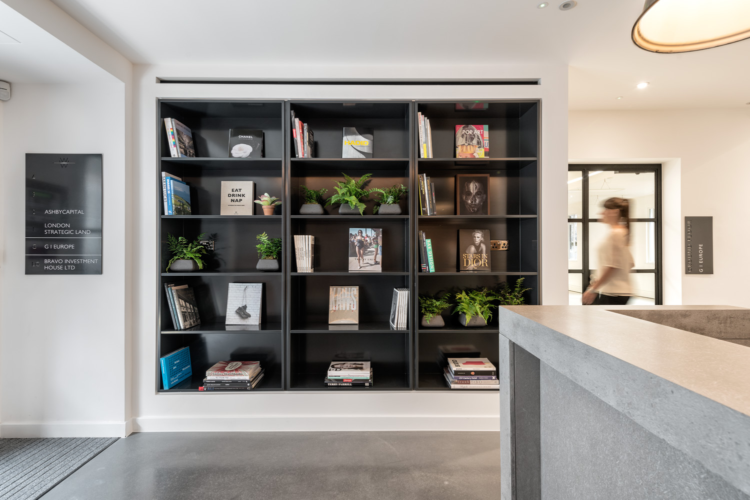 33 Welbeck Street by Joas Souza Photographer
