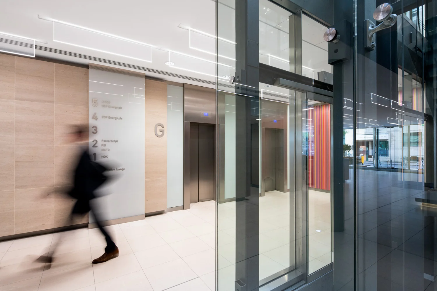 90 Whitfield Street by Joas Souza Photographer