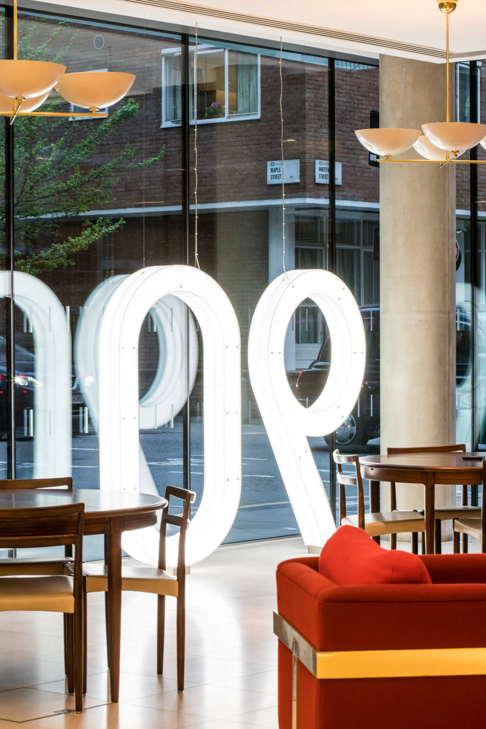90 Whitfield Street by Joas Souza Photographer