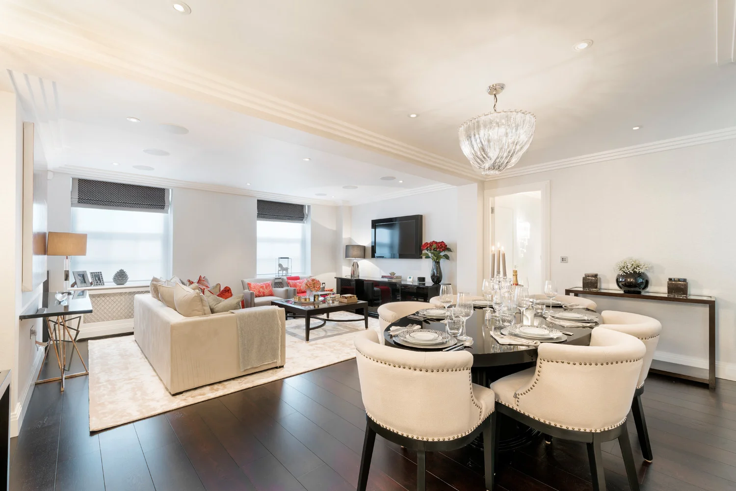 Old Manor Court, 40-42 Abbey Road, London NW8 0AR by Architectural Photographer Joas Souza