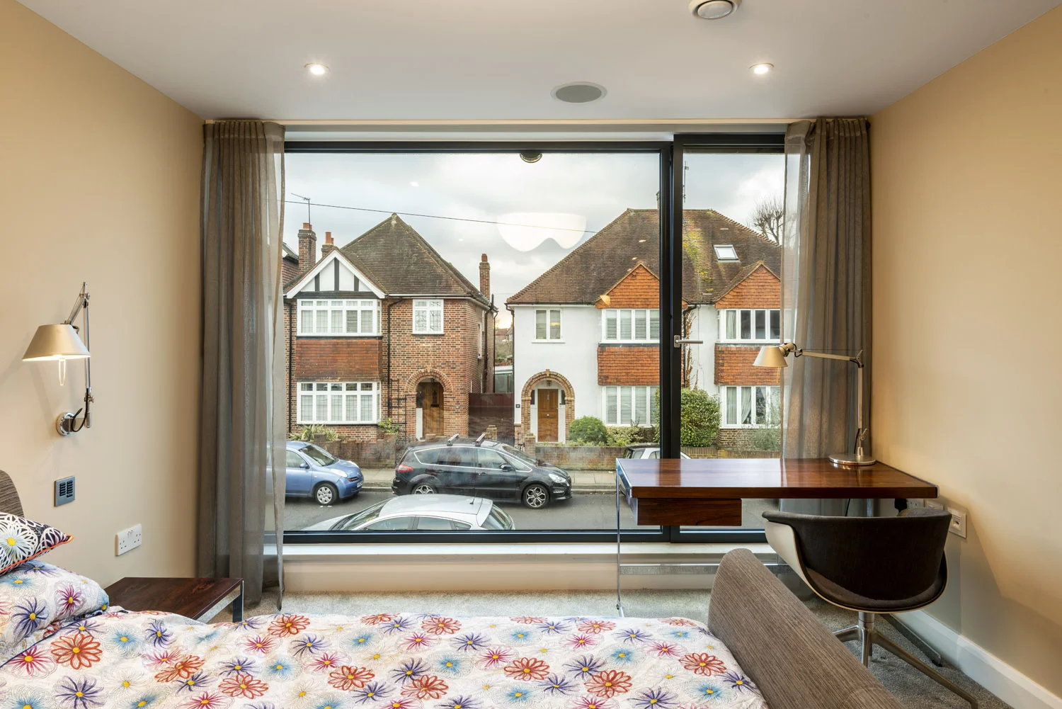 Westbury Road, New Malden, Surrey, KT3 - Photo by Joas Souza